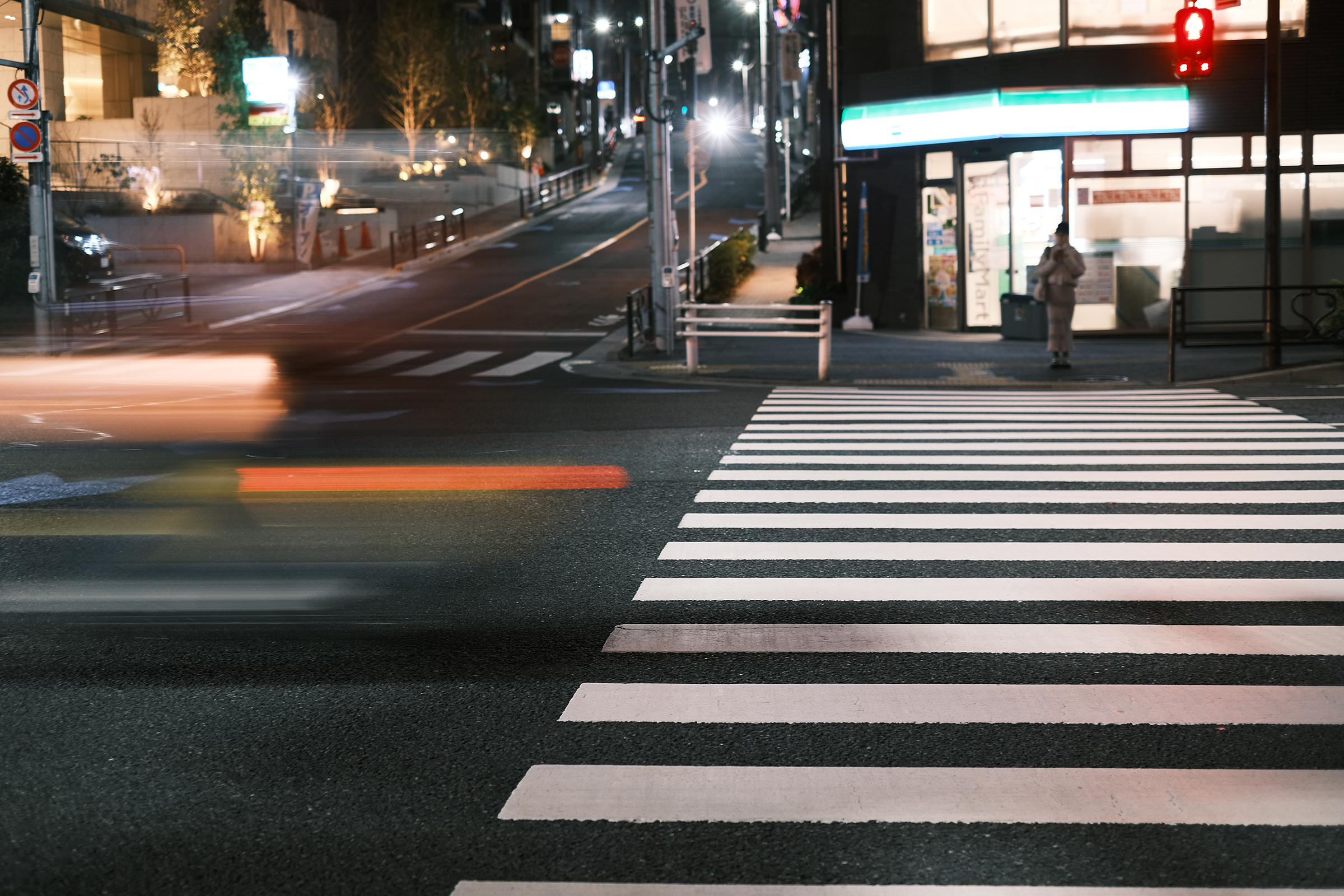 ある三月の夜の御茶ノ水の風景